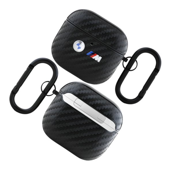 BMW BMA4WMPUCA2 AirPods 4 dėklas juodos spalvos Carbon Double Metal Logo aprašymas - Prekės nuotrauka BMW BMA4WMPUCA2 AirPods 4 dėklas juodos spalvos Carbon Double Metal Logo aprašymas - Prekės nuotrauka