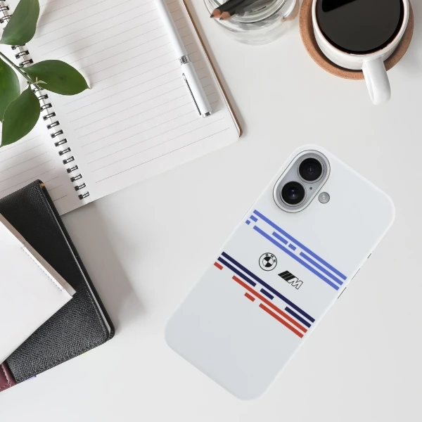 BMW M Silicon Horizontal Line MagSafe Dėklas skirtas Apple iPhone 17 baltos spalvos aprašymas - Prekės nuotrauka