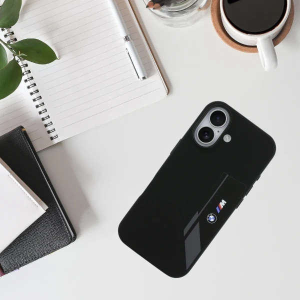 BMW M Silicon Vertical Logo MagSafe Dėklas skirtas Apple iPhone 17 juodos spalvos aprašymas - Prekės nuotrauka