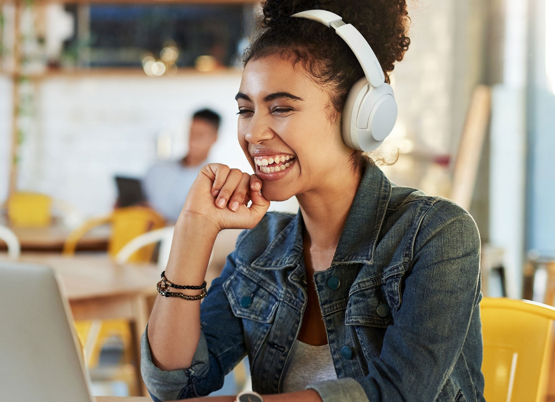 Creative Zen Hybrid 2 belaidės ausinės, kreminės, Bluetooth 5.2, ANC aprašymas - Prekės nuotrauka