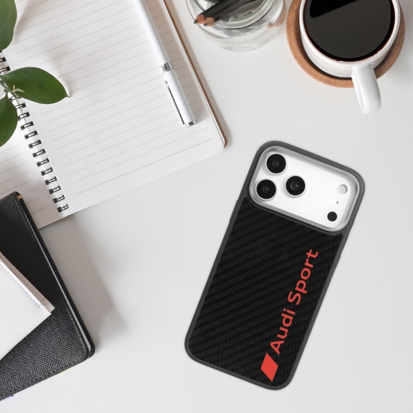 Dėklas Audi R8 Carbon Fiber MagSafe Apple iPhone 17 Pro Max juodos spalvos aprašymas - Prekės nuotrauka Dėklas Audi R8 Carbon Fiber MagSafe Apple iPhone 17 Pro Max juodos spalvos aprašymas - Prekės nuotrauka