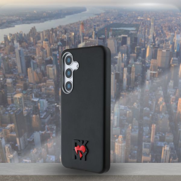 Dėklas DKNY Leather Heart of NY Samsung Galaxy S25 juodos spalvos aprašymas - Prekės nuotrauka Dėklas DKNY Leather Heart of NY Samsung Galaxy S25 juodos spalvos aprašymas - Prekės nuotrauka
