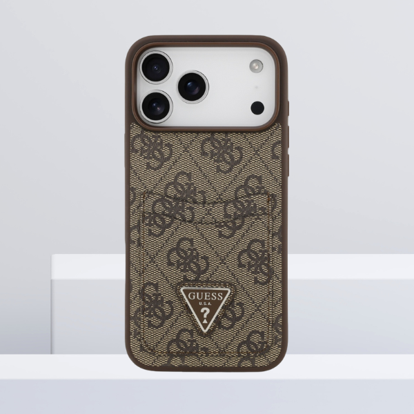 Dėklas Guess 4G Double Card Triangle, skirtas iPhone 18 Pro Max / 17 Pro Max, rudas aprašymas - Prekės nuotrauka