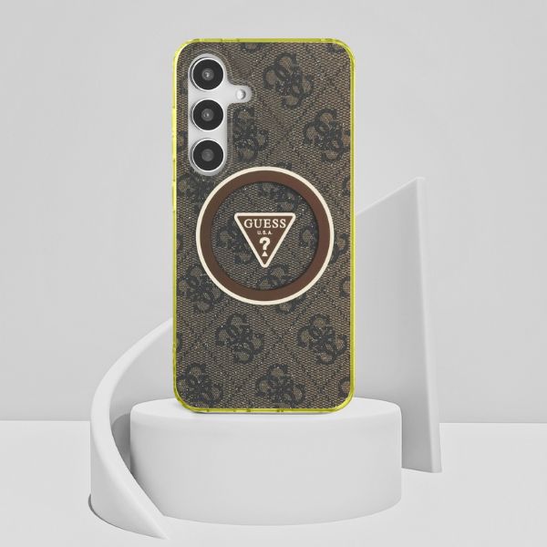 Dėklas Guess 4G Glitter Triangle Mygtukai MagSafe Samsung Galaxy S25 rudos spalvos aprašymas - Prekės nuotrauka Dėklas Guess 4G Glitter Triangle Mygtukai MagSafe Samsung Galaxy S25 rudos spalvos aprašymas - Prekės nuotrauka