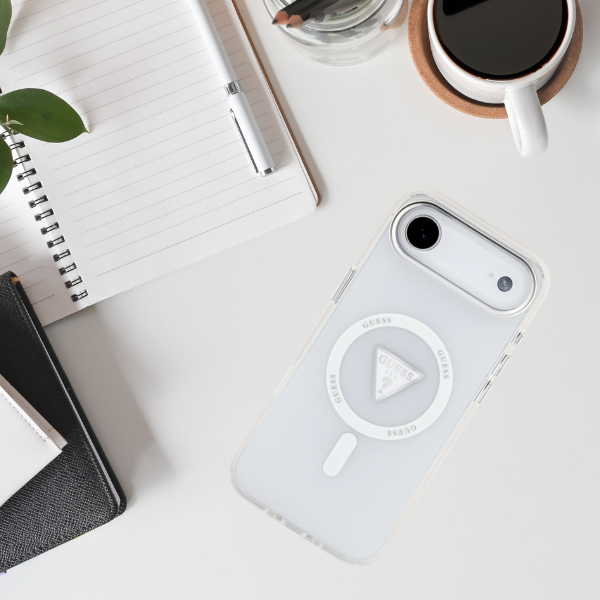 Dėklas Guess IML Gradient Triangle Logo MagSafe iPhone Air skaidrus aprašymas - Prekės nuotrauka