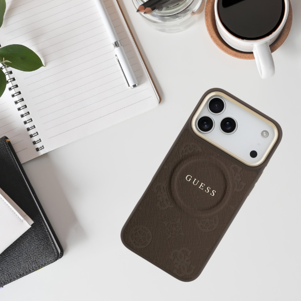 Dėklas Guess Peony Hot Stamp MagSafe, skirtas iPhone 18 Pro Max / 17 Pro Max, rudas aprašymas - Prekės nuotrauka