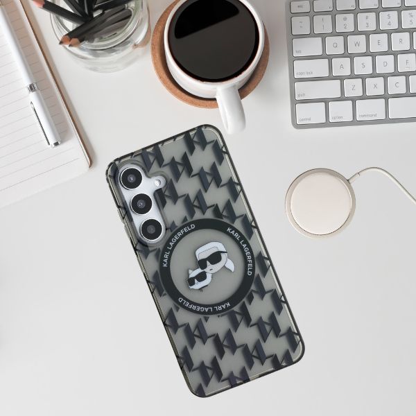 Dėklas Karl Lagerfeld sagutė Karl & Choupette Heads On KL Pattern MagSafe Samsung Galaxy aprašymas - Prekės nuotrauka Dėklas Karl Lagerfeld sagutė Karl & Choupette Heads On KL Pattern MagSafe Samsung Galaxy aprašymas - Prekės nuotrauka