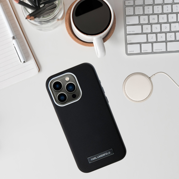 Dėklas Karl Lagerfeld FW Metal Plate MagSafe Apple iPhone 15 Pro Max juodos spalvos aprašymas - Prekės nuotrauka