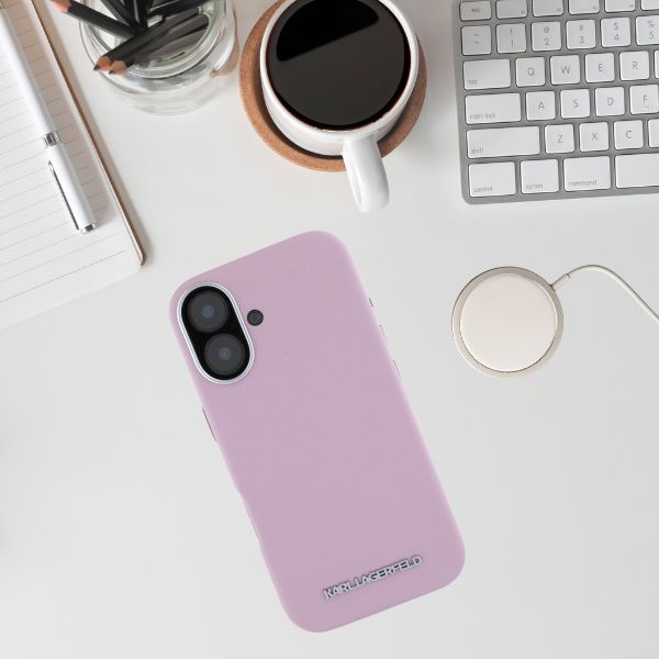 Dėklas Karl Lagerfeld Saffiano Full Wrapped Elongated Metal Logo MagSafe Apple iPhone 16 rožinės spalvos aprašymas - Prekės nuotrauka Dėklas Karl Lagerfeld Saffiano Full Wrapped Elongated Metal Logo MagSafe Apple iPhone 16 rožinės spalvos aprašymas - Prekės nuotrauka