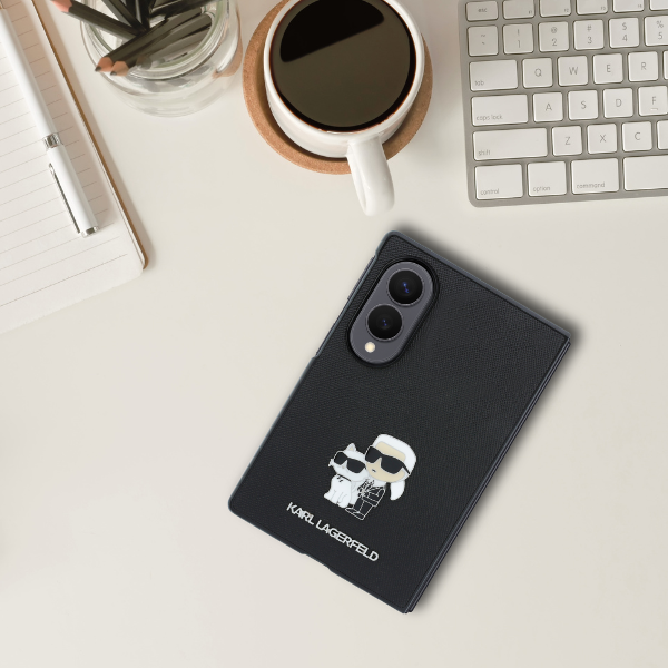 Dėklas Karl Lagerfeld Saffiano Karl&Choupette Pin for Samsung Galaxy Z Fold8 juodos spalvos aprašymas - Prekės nuotrauka