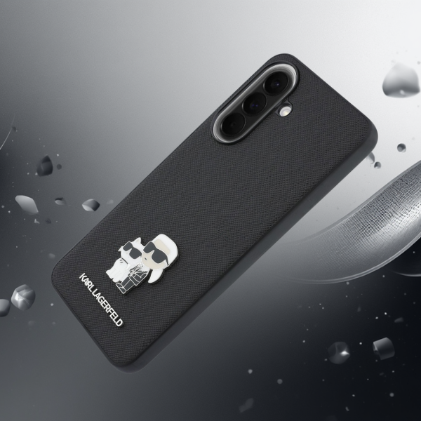 Dėklas Karl Lagerfeld Saffiano su Karl&Choupette metaliniu logotipu Samsung Galaxy A57 5G juodos spalvos aprašymas - Prekės nuotrauka