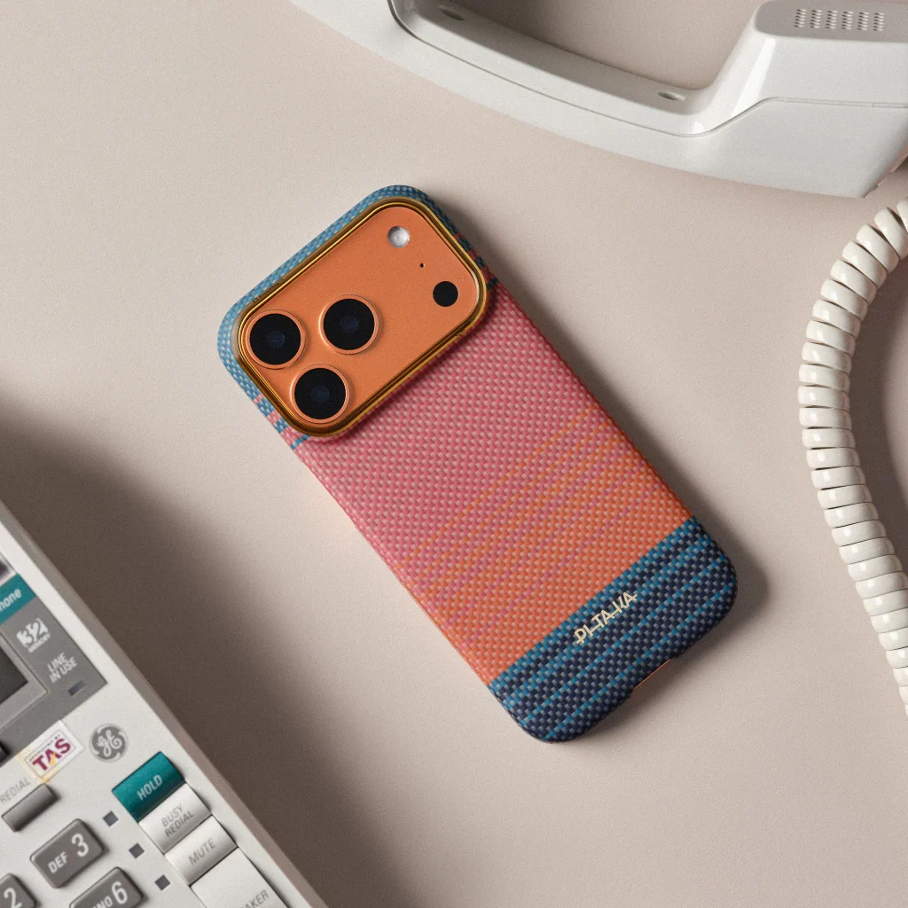 Dėklas PITAKA Edge dėklas California Dream 04 skirtas Apple iPhone 17 Pro sunset aprašymas - Prekės nuotrauka Dėklas PITAKA Edge dėklas California Dream 04 skirtas Apple iPhone 17 Pro sunset aprašymas - Prekės nuotrauka