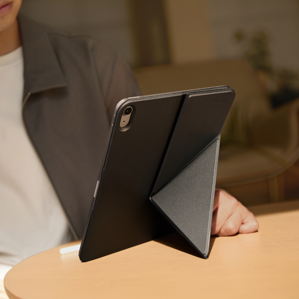 Dėklas PITAKA MagEZ Folio 2 skirtas iPad Pro 12.9″ (2021-2022) iPad Air 13″ (2024-2025) juodos spalvos aprašymas - Prekės nuotrauka Dėklas PITAKA MagEZ Folio 2 skirtas iPad Pro 12.9″ (2021-2022) iPad Air 13″ (2024-2025) juodos spalvos aprašymas - Prekės nuotrauka