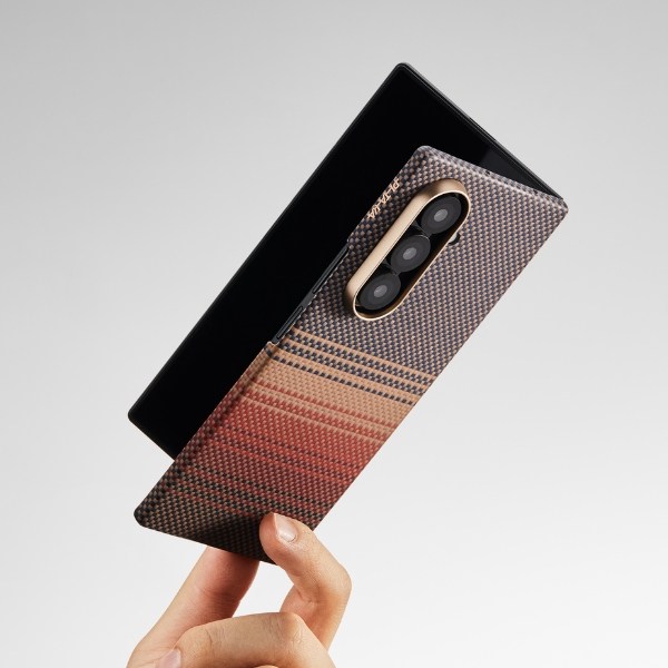 Dėklas PITAKA Ultra-Slim MagSafe skirtas Samsung Galaxy Z Fold7 sunset aprašymas - Prekės nuotrauka Dėklas PITAKA Ultra-Slim MagSafe skirtas Samsung Galaxy Z Fold7 sunset aprašymas - Prekės nuotrauka