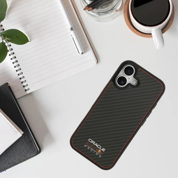 Red Bull Raudona Bull Dėklas Raudona Bull Kevlar Logo Matt MagSafe skirtas Apple iPhone 17 juodos spalvos aprašymas - Prekės nuotrauka Red Bull Raudona Bull Dėklas Raudona Bull Kevlar Logo Matt MagSafe skirtas Apple iPhone 17 juodos spalvos aprašymas - Prekės nuotrauka
