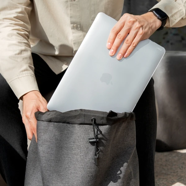 Dėklas UNIQ Vero skirtas Apple MacBook Pro 14 Dėklas UNIQ Vero skirtas Apple MacBook Pro 14