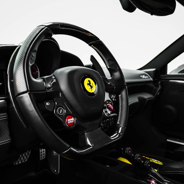 Ferrari įkroviklis. FECCMENK PD-QC3.0 20W greitojo įkrovimo, juodos spalvos aprašymas - Prekės nuotrauka