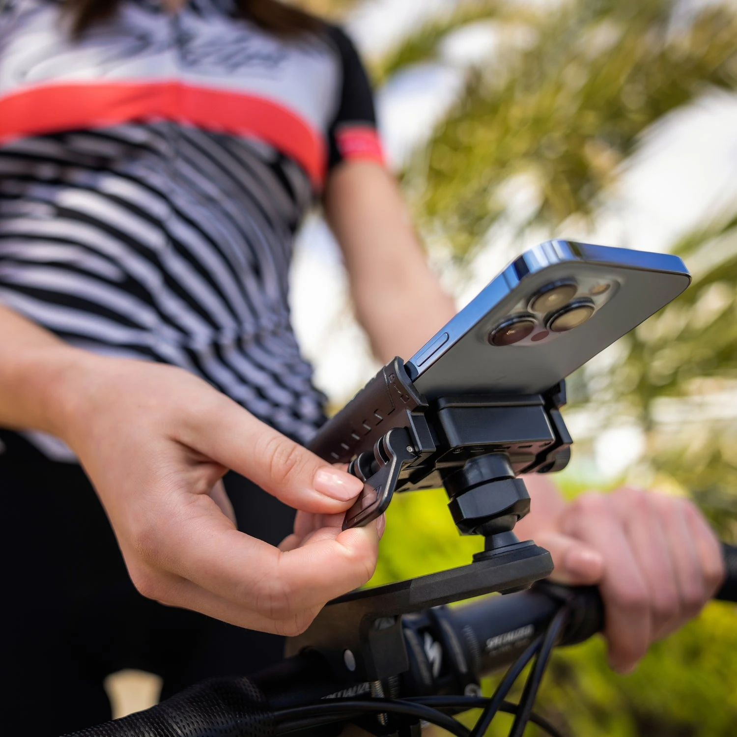 FIXED Bikee Plus Vista, juodas aprašymas - Prekės nuotrauka FIXED Bikee Plus Vista, juodas aprašymas - Prekės nuotrauka