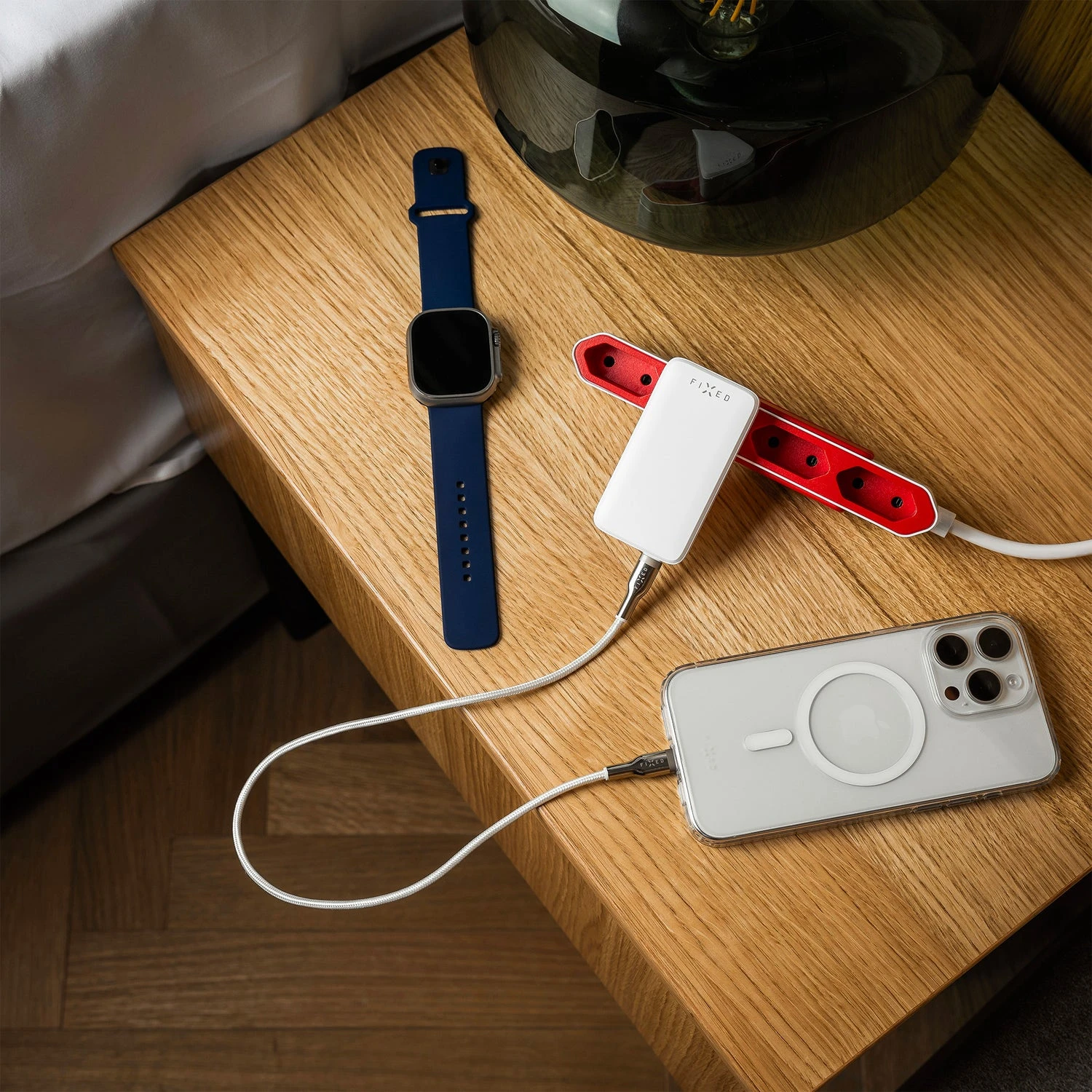 FIXED Slim 2xUSB-C laidinis įkroviklis GaN, PD, 45W, baltos spalvos aprašymas - Prekės nuotrauka FIXED Slim 2xUSB-C laidinis įkroviklis GaN, PD, 45W, baltos spalvos aprašymas - Prekės nuotrauka
