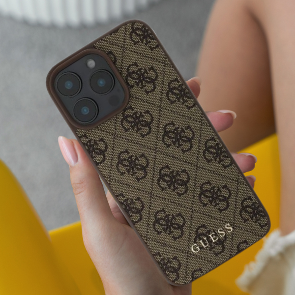 Guess 4G Classic Apple iPhone 16 - dėklas telefonui juodos spalvos aprašymas - Prekės nuotrauka Guess 4G Classic Apple iPhone 16 - dėklas telefonui juodos spalvos aprašymas - Prekės nuotrauka