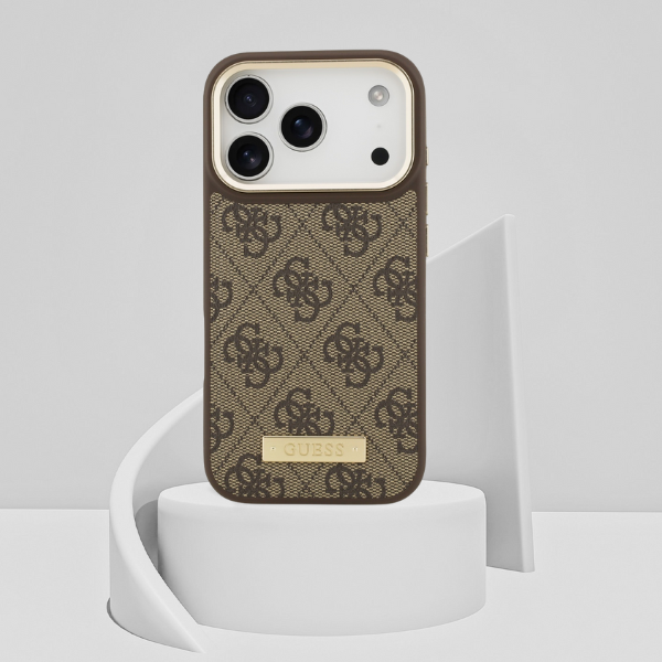 Guess 4G Logo Plate MagSafe dėklas Apple iPhone 17 Pro rudos spalvos aprašymas - Prekės nuotrauka