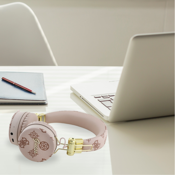Guess Bluetooth Ausinės ENC GUBH70EPOSMW rudos spalvos Peony Script Round Shape aprašymas - Prekės nuotrauka