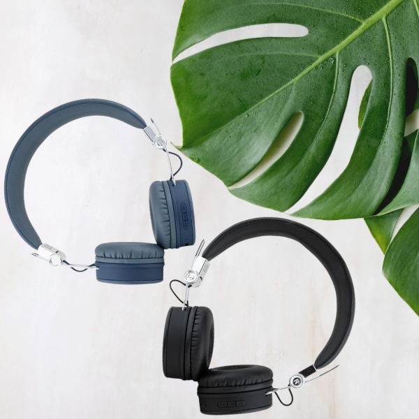 Guess Bluetooth Ausinės ENC GUBH70PGTSPSK juodos spalvos Grained Classic Round Shape aprašymas - Prekės nuotrauka Guess Bluetooth Ausinės ENC GUBH70PGTSPSK juodos spalvos Grained Classic Round Shape aprašymas - Prekės nuotrauka