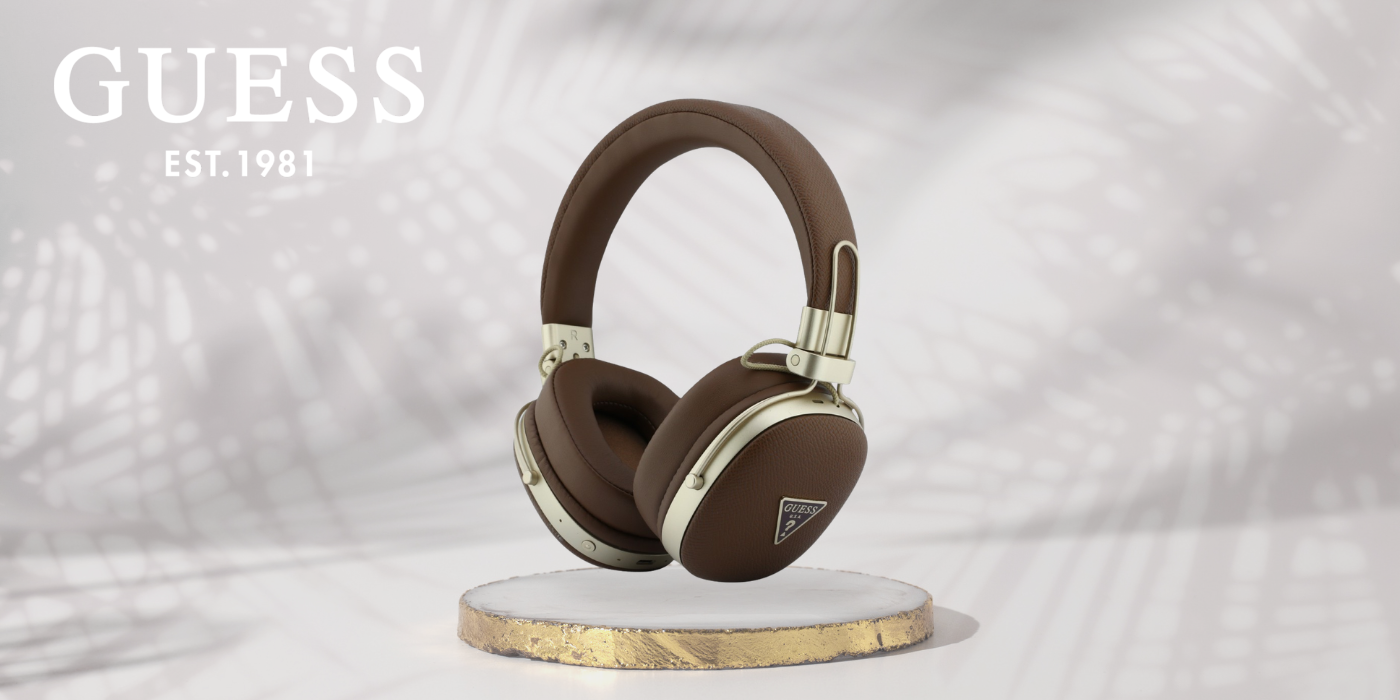 „Guess“ „Bluetooth“ ausinės ENC „Metal Grained Triangle Logo“, rudos spalvos aprašymas - Prekės nuotrauka