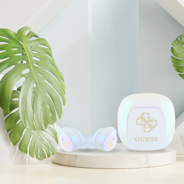 Guess Bluetooth ausinės GUTWSJ144ESH TWS + docking station baltos spalvos Iridescent 4G Printed Logo aprašymas - Prekės nuotrauka Guess Bluetooth ausinės GUTWSJ144ESH TWS + docking station baltos spalvos Iridescent 4G Printed Logo aprašymas - Prekės nuotrauka