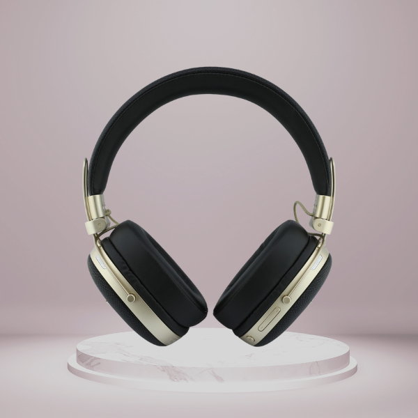 „Guess“ „Bluetooth“ ausinės su ENC, metaliniu grūdėtu trikampio logotipu, juodos spalvos aprašymas - Prekės nuotrauka
