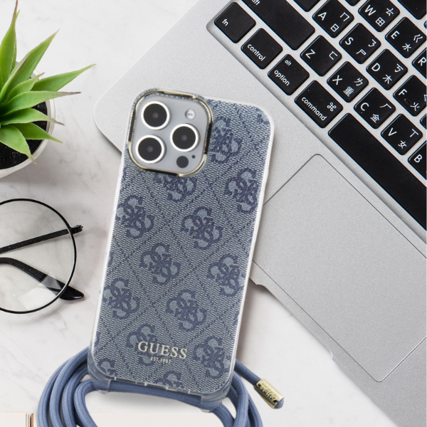 Guess GUHCP16LHC4SEW iPhone 16 Pro 6.3" telefono dėklas, rudos spalvos, Crossbody Cord 4G Print aprašymas - Prekės nuotrauka