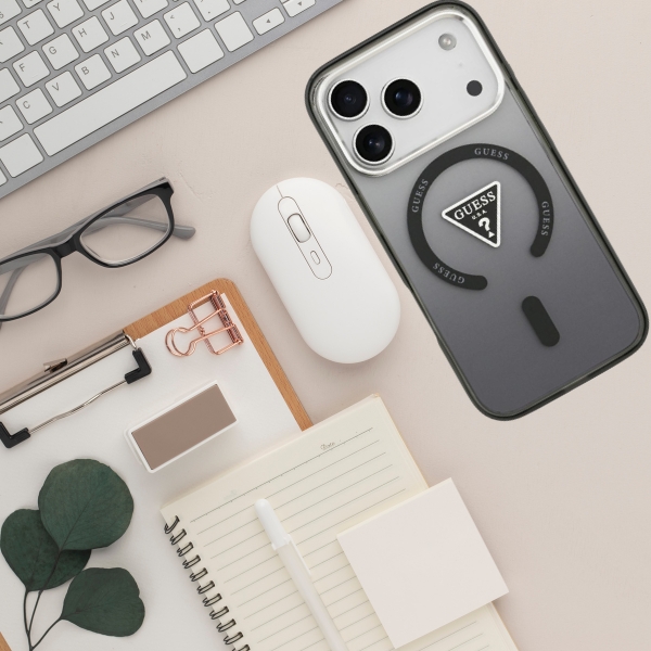Guess IML Gradient Triangle Logo MagSafe dėklas, skirtas iPhone 18 Pro Max / iPhone 17 Pro Max – Juodas aprašymas - Prekės nuotrauka