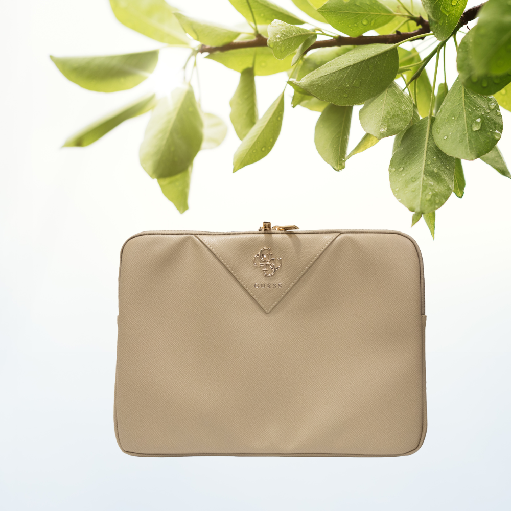 Guess kompiuterio dėklas GUCS14ZPGSTEGK 14″ juodos spalvos Triangle 4G aprašymas - Prekės nuotrauka