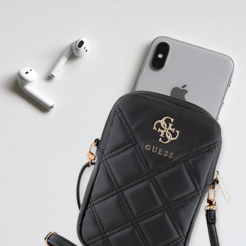 Guess krepšys su užtrauktuku Quilted 4G (GUWBZPSQSSGB) mėlynos spalvos aprašymas - Prekės nuotrauka Guess krepšys su užtrauktuku Quilted 4G (GUWBZPSQSSGB) mėlynos spalvos aprašymas - Prekės nuotrauka