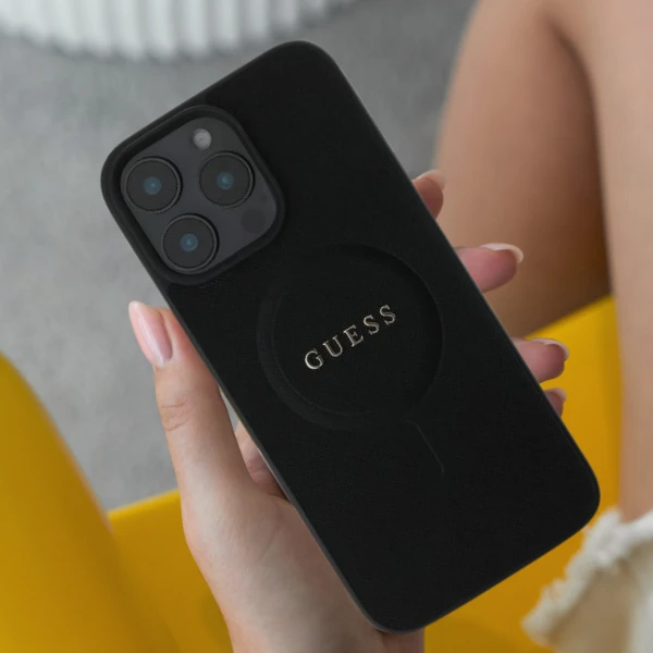 Guess Saffiano Classic Logo MagSafe Apple iPhone 16 Plus - dėklas telefonui juodos spalvos aprašymas - Prekės nuotrauka