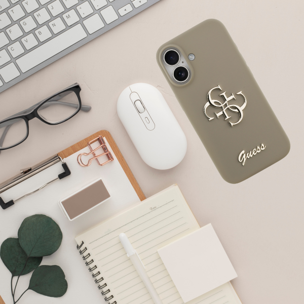 Guess Silicone Big 4G Script Dėklas Apple iPhone 17 rudos spalvos aprašymas - Prekės nuotrauka