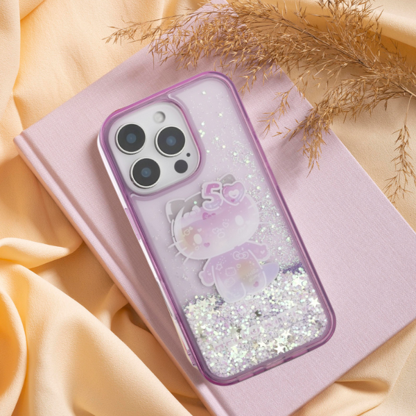 Hello Kitty HKHCP16SL50PPU iPhone 16 6.1″ violetinės spalvos kietas dėklas Liquid Glitter 50TH Annivers aprašymas - Prekės nuotrauka