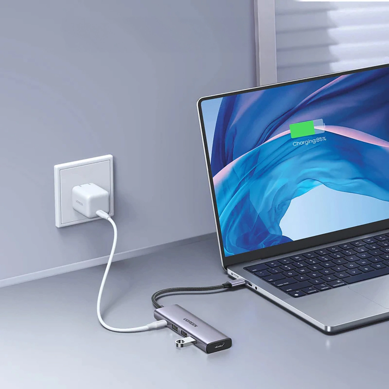 HUB Ugreen CM511 15597 5in1 USB-C – USB-C PD / HDMI / 3x USB-A 3.0 – pilkos spalvos aprašymas - Prekės nuotrauka