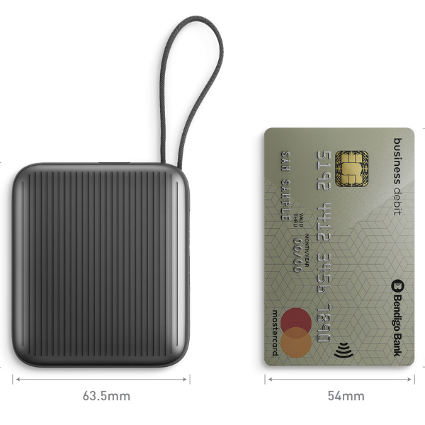 Išorinė baterija Energea Integra Mini 35 10000mAh su USB-C PD35W laidu, pilkos spalvos aprašymas - Prekės nuotrauka