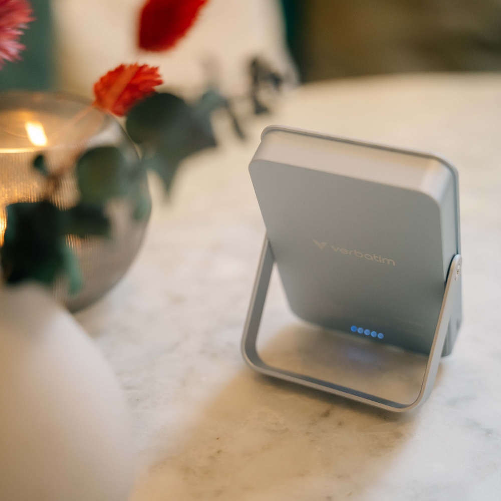 Išorinė baterija Verbatim Charge n Go 10000mAh su stoveliu Magnetic Wireless juodos spalvos 32264 aprašymas - Prekės nuotrauka
