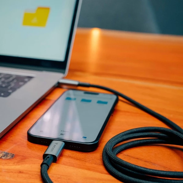 Kabelis Verbatim Sync & Charge USB-C į USB-C 240W 40Gb/s 120cm juodos spalvos 31847 aprašymas - Prekės nuotrauka