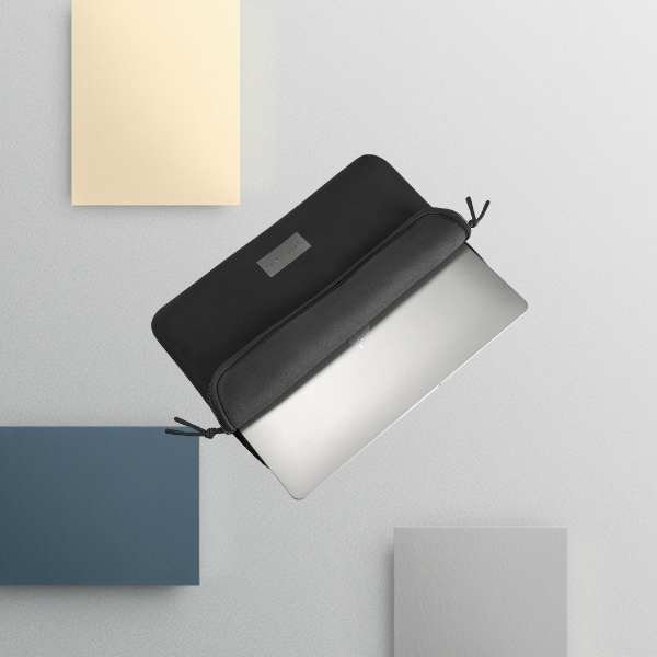 Tucano Sleeves One do MacBook Neo juoda aprašymas - Prekės nuotrauka