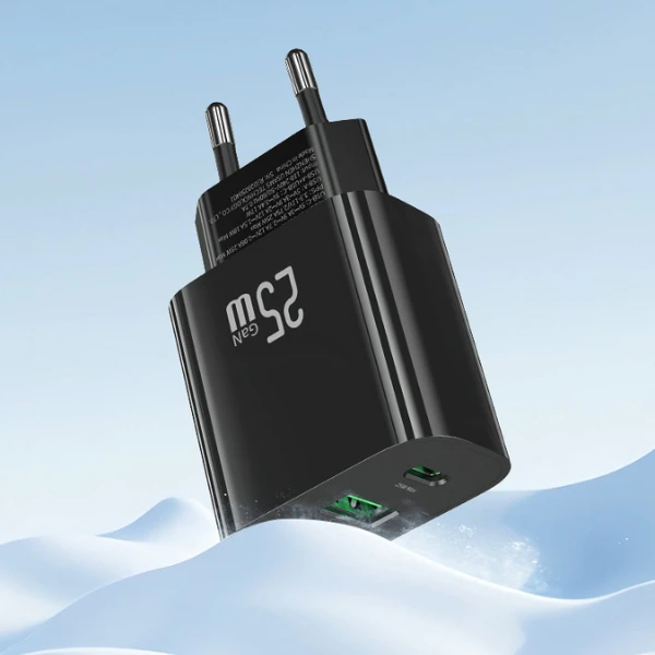 Laidinis įkroviklis USAMS CC315 T65 25W 1xUSB-C 1xUSB-A Fast Charging juodos spalvos aprašymas - Prekės nuotrauka