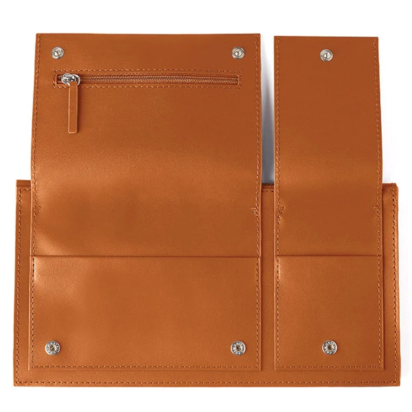 Lexon Flat Travel Multifunctional Wallet ruda LN2500M aprašymas - Prekės nuotrauka Lexon Flat Travel Multifunctional Wallet ruda LN2500M aprašymas - Prekės nuotrauka