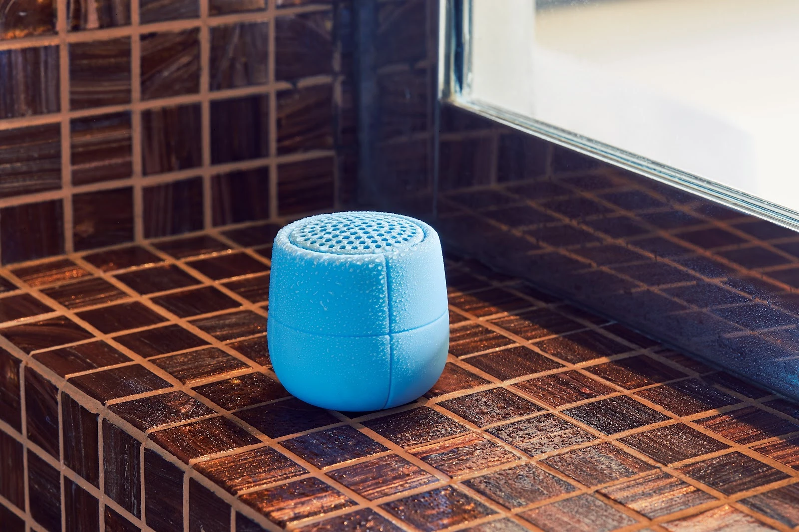 Lexon Mino X nešiojama kolonėlė Bluetooth žydros spalvos LA120B9 aprašymas - Prekės nuotrauka Lexon Mino X nešiojama kolonėlė Bluetooth žydros spalvos LA120B9 aprašymas - Prekės nuotrauka