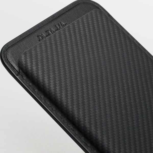 Dėklas Magnetic wallet PITAKA Woven Wallet MagSafe skirtas telefonui juodas pilkas aprašymas - Prekės nuotrauka