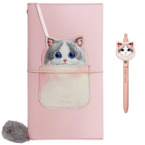 Nimmy rinkinys 2in1 užrašų knygelė + rašiklis rožinės spalvos Big Eyed Pet 2.0 Cat aprašymas - Prekės nuotrauka Nimmy rinkinys 2in1 užrašų knygelė + rašiklis rožinės spalvos Big Eyed Pet 2.0 Cat aprašymas - Prekės nuotrauka
