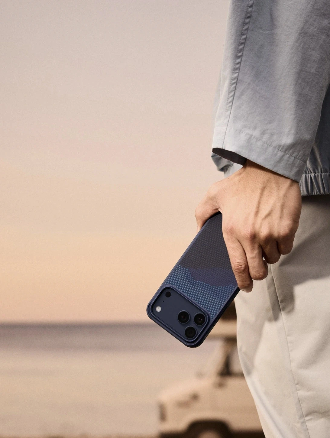 Pitaka Aramid ProGuard dėklas Apple iPhone 17 Pro, over the horizon aprašymas - Prekės nuotrauka