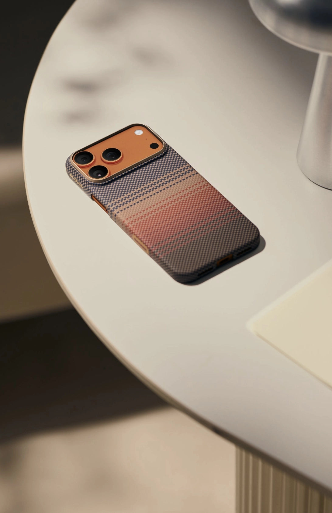 Burga Pitaka Edge dėklas, Sunset – iPhone 18/17 Pro Max aprašymas - Prekės nuotrauka