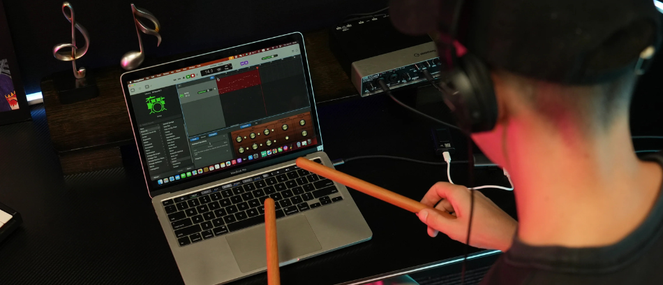 Portable electronic drum kit AeroBand PocketDrum 2 Max ruda aprašymas - Prekės nuotrauka